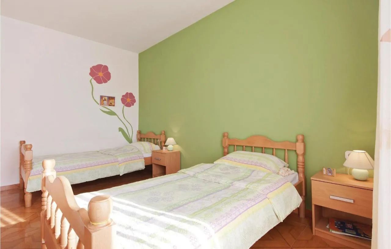 Gorgeous Home In Pula With Wifi 0*,  Croazia